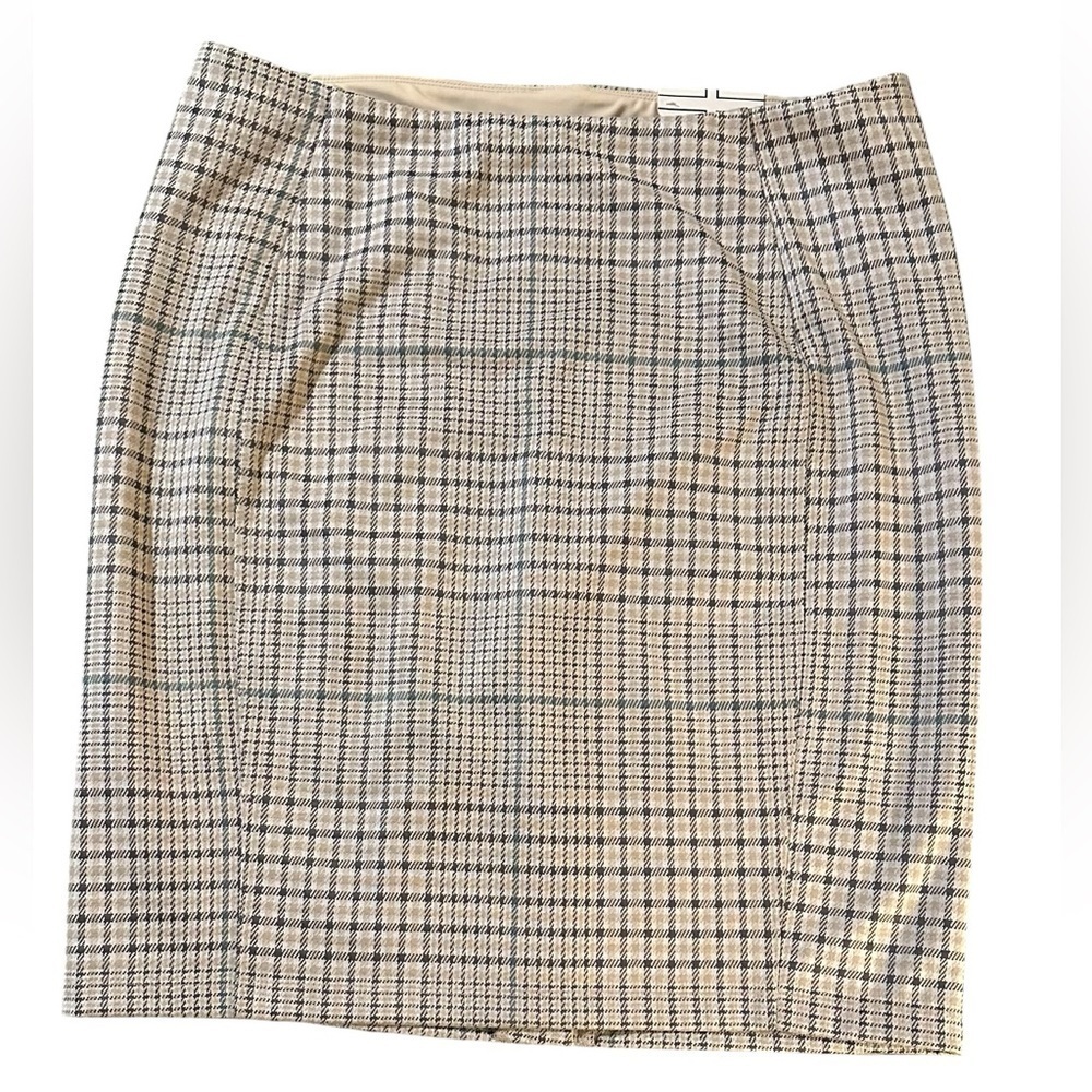 NWOTLiverpool Los Angeles women’s plaid pencil pull-on shirt,size petite 14/32.